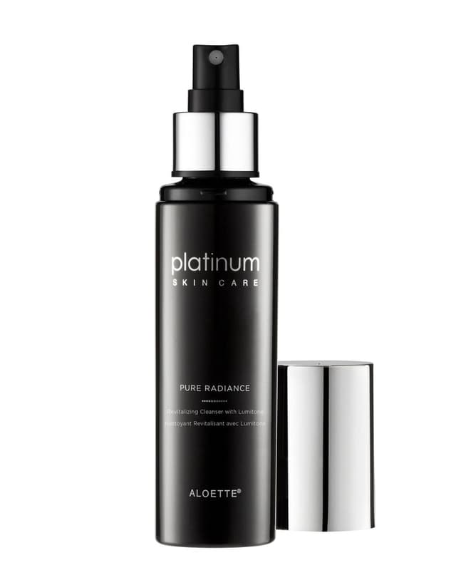 Platinum Pure Radiance revitalizing cleanser