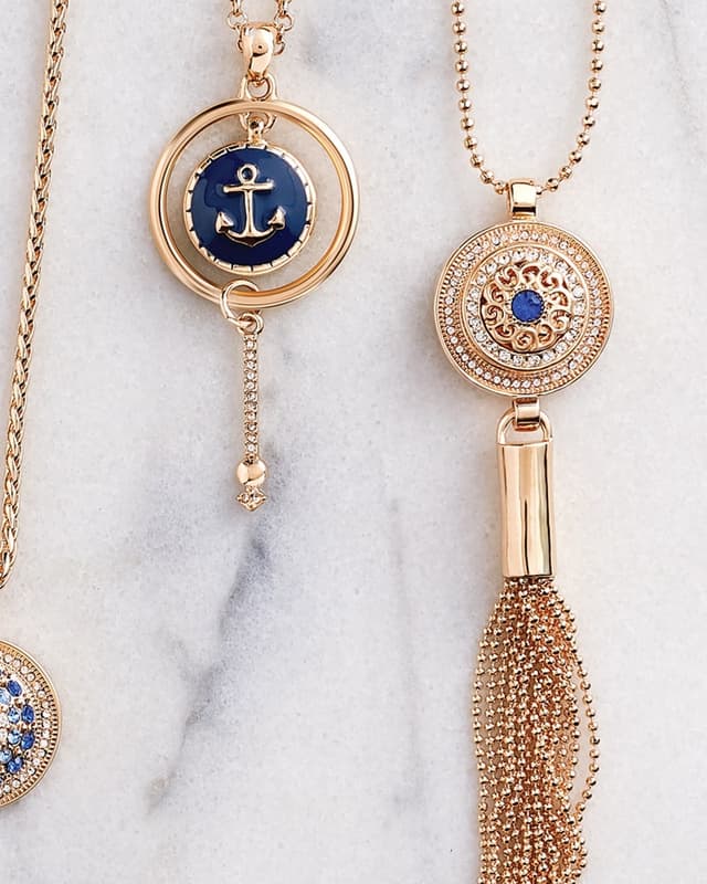 Anchor Snap pendant and tassel pendant