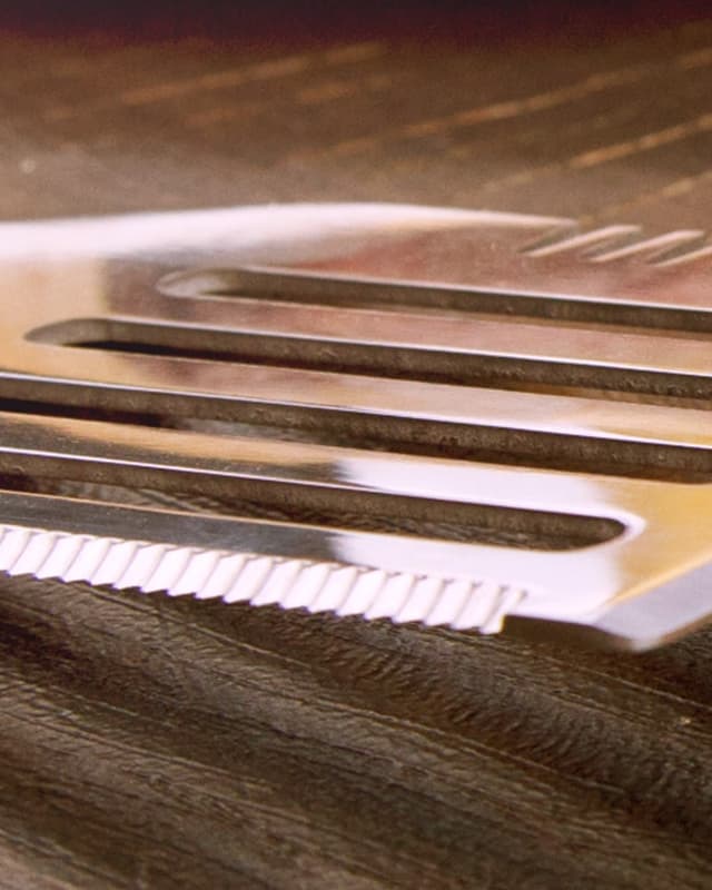 Oversized slotted grill spatula