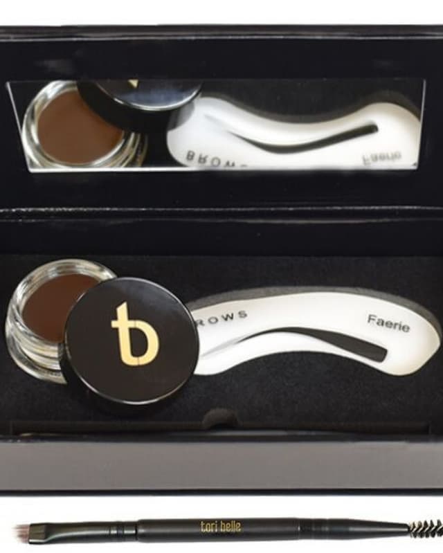 Brow kit with stencils