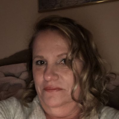 Deedee, Avon Ambassador