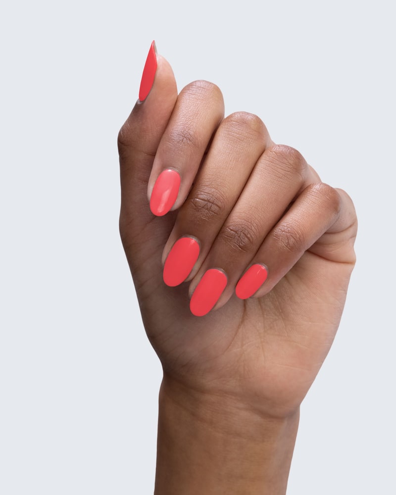GelMoment Flamingo Blossom gel polish manicure