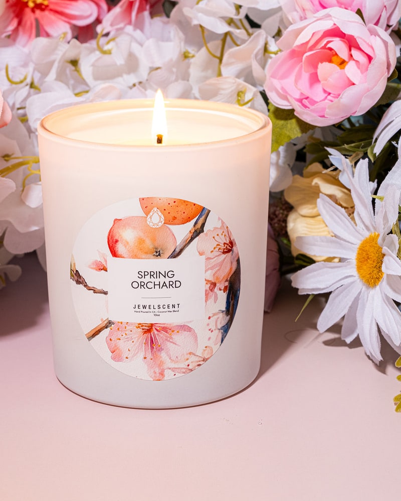 Spring Orchard 10 oz Signature jewelry candle