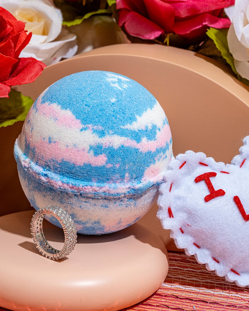 Floating on Cloud 9 jewelry bath bomb