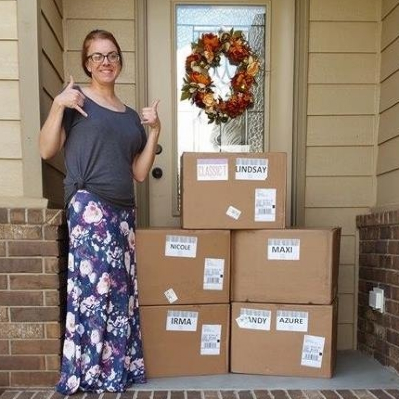 Michelle Dunbar, LuLaRoe Retailer