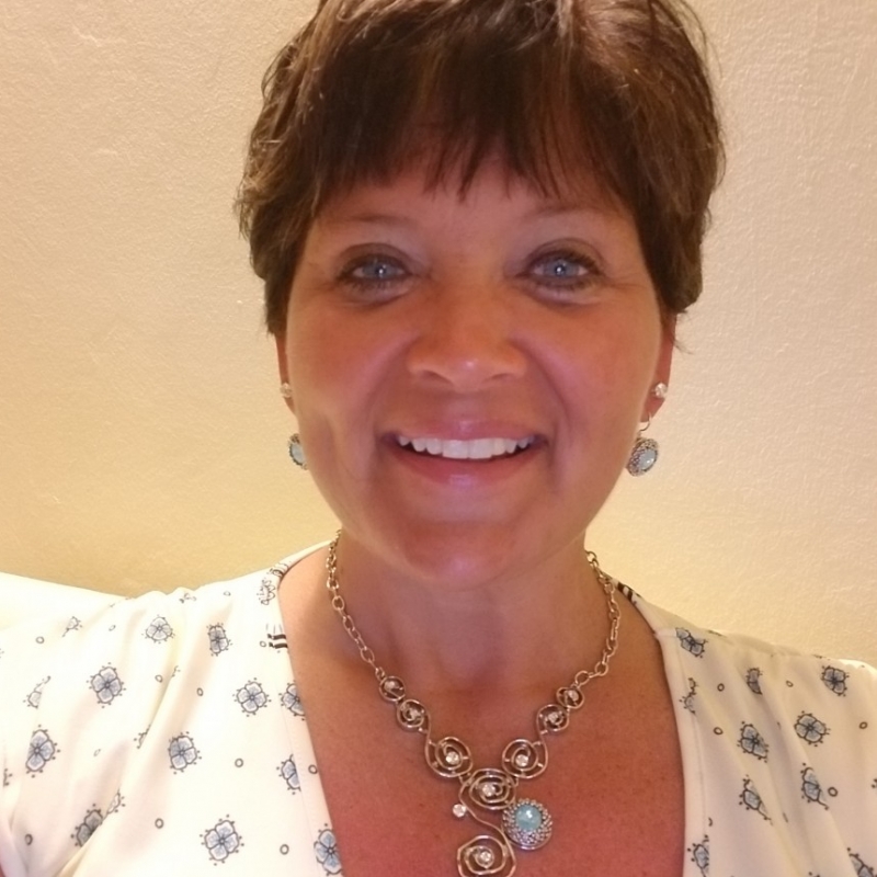 Lisa Violette Senior Consultant, Magnolia and Vine Style Consultant