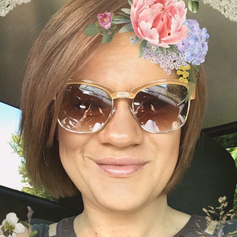 Emily Hastings, Monat Market Partner