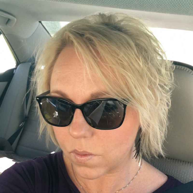 Marie Jones- Beisker, Monat Market Partner