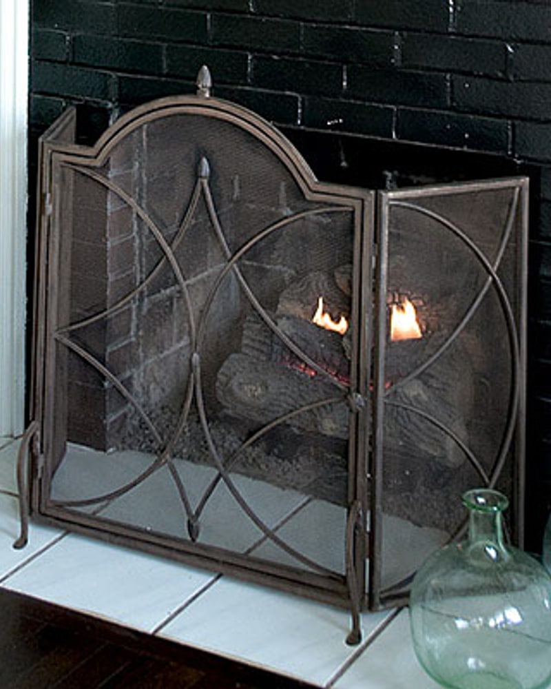 Iron fireplace screen