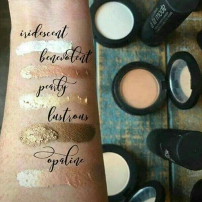 Younique With Crystal